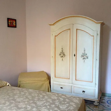 Apartment Elia *