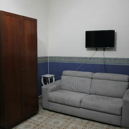 Elia Apartment